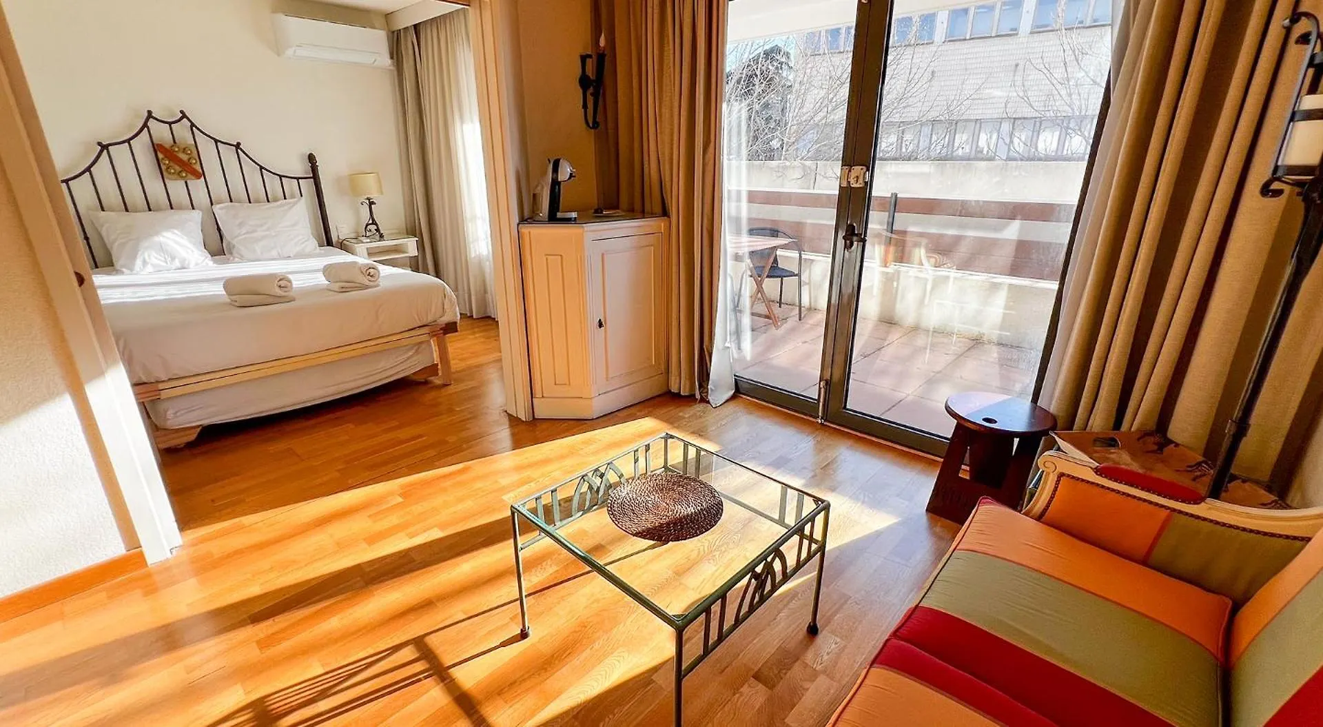 Ac - Central Station - Appart' Hotel Avignon France